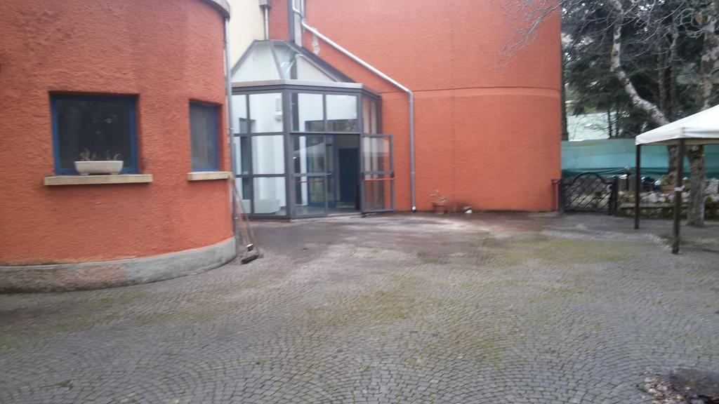 Hotel Cristallo Assergi Exteriör bild
