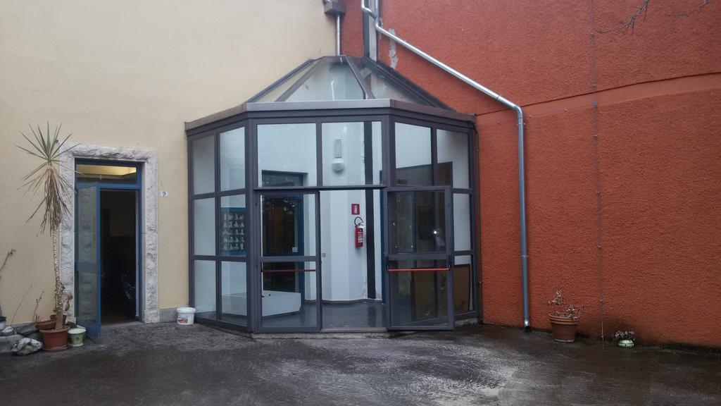 Hotel Cristallo Assergi Exteriör bild